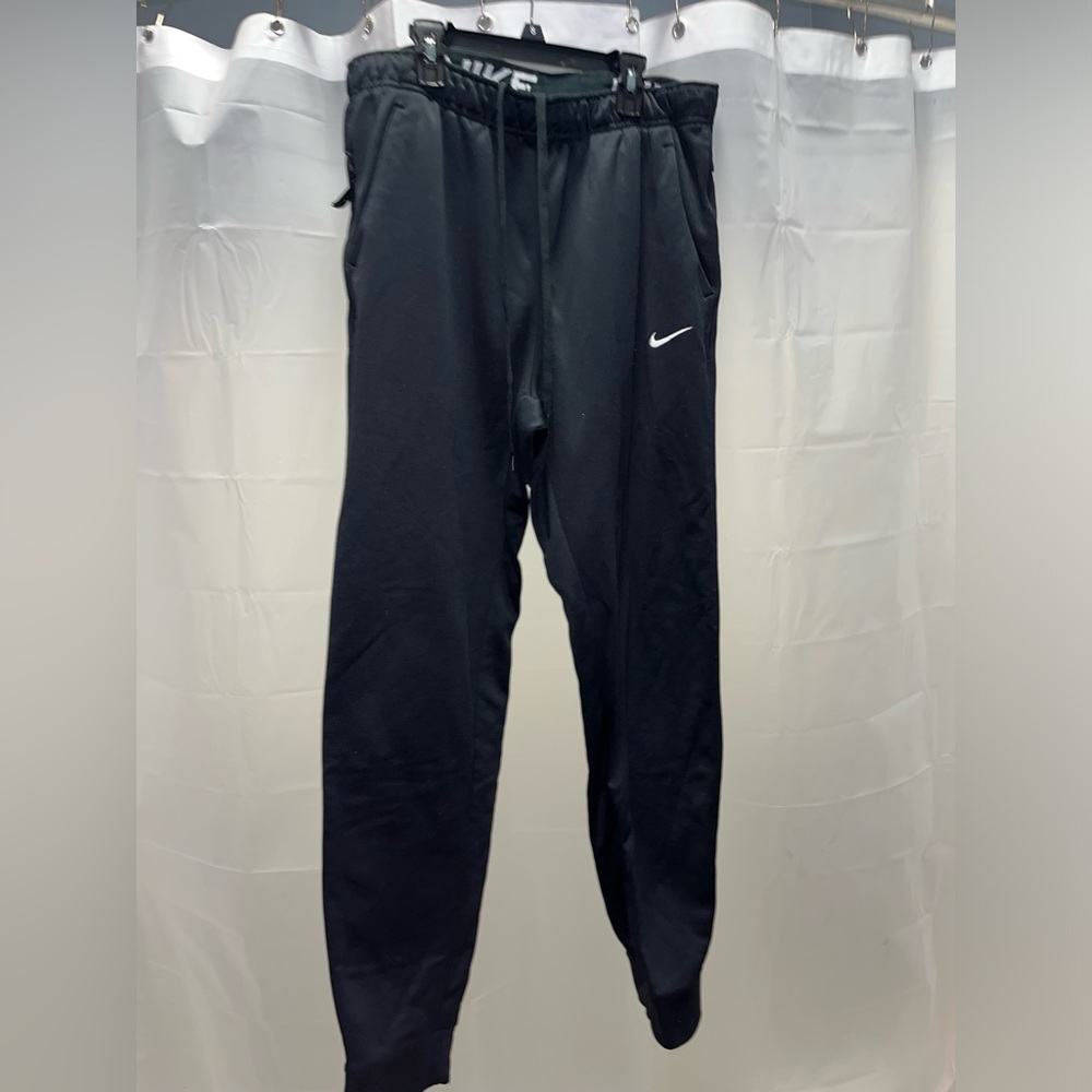 Nike men’s sweats